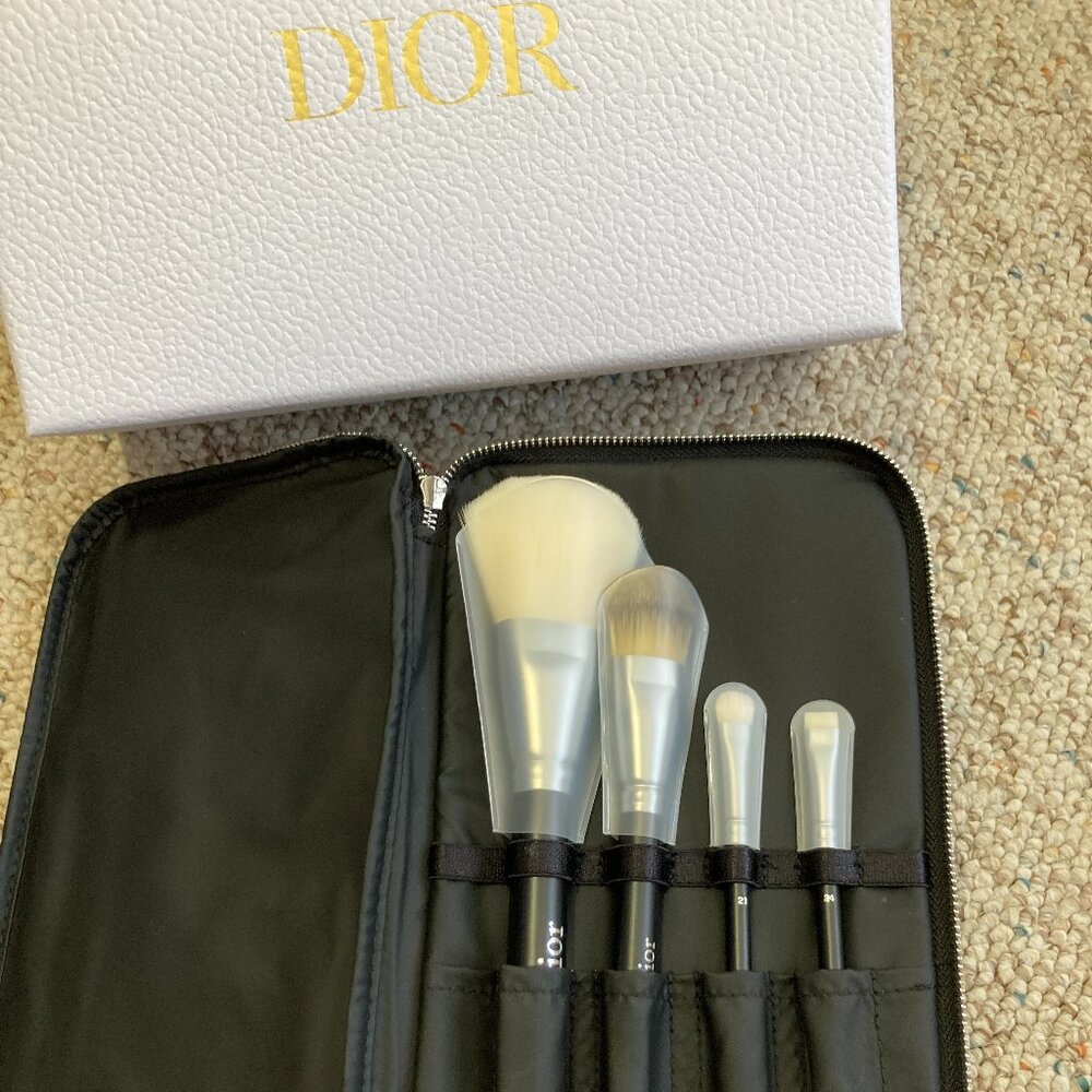 Dior Beauty Makeup Brush Set - NEW